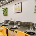 Unique 2-bedroom Loft In The Heart Of شقة *