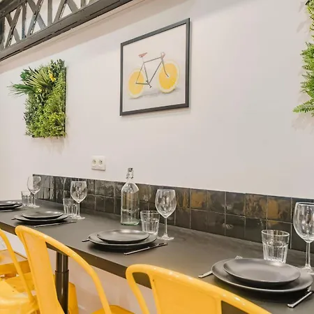 Unique 2-bedroom Loft In The Heart Of Apartman *