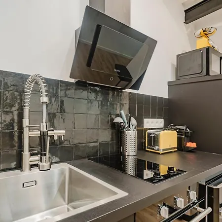 Διαμέρισμα Unique 2-bedroom Loft In The Heart Of *